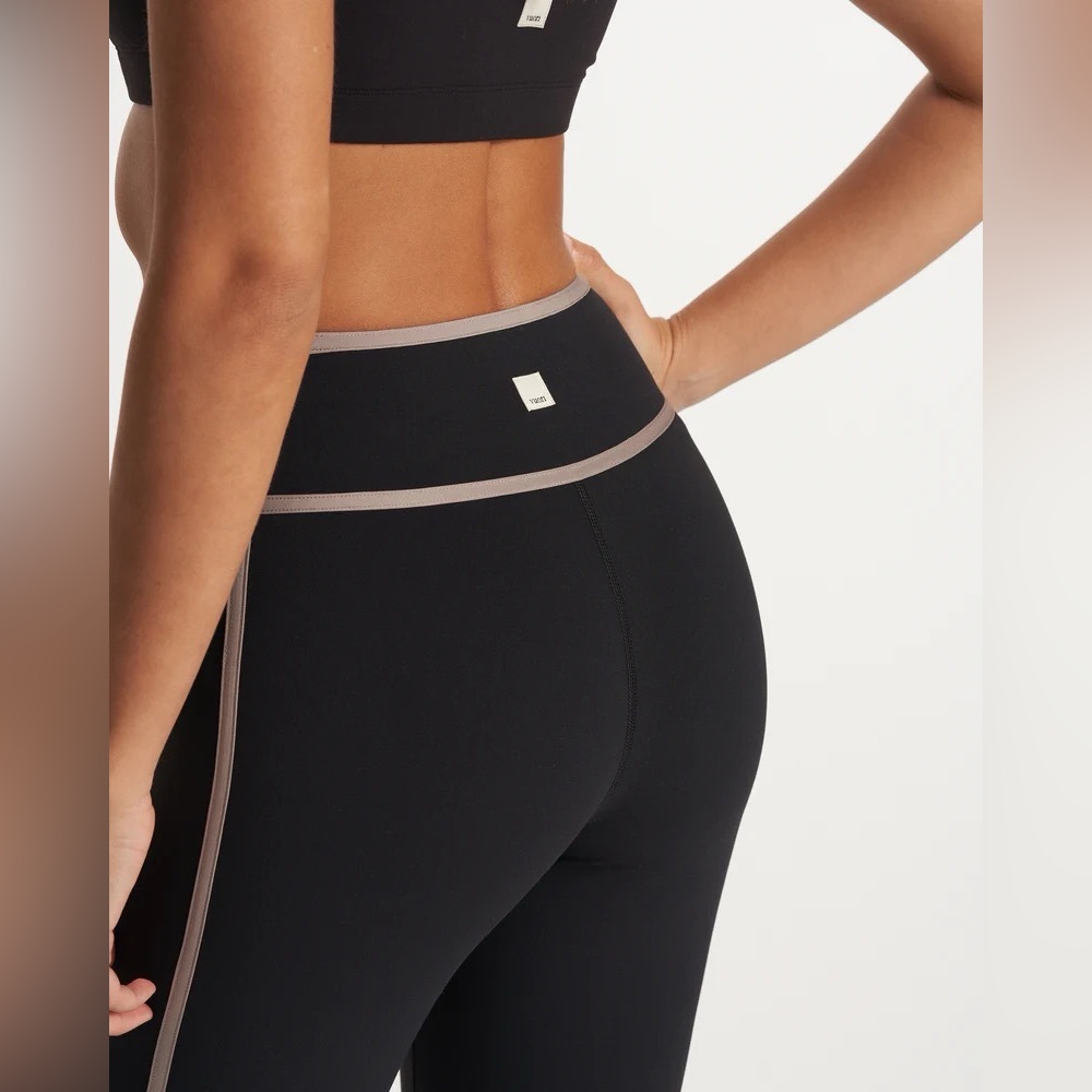 VUORI ✨ The Daily Piper Performance Legging ✨ Black and Tan ✨ Small - Picture 6 of 9